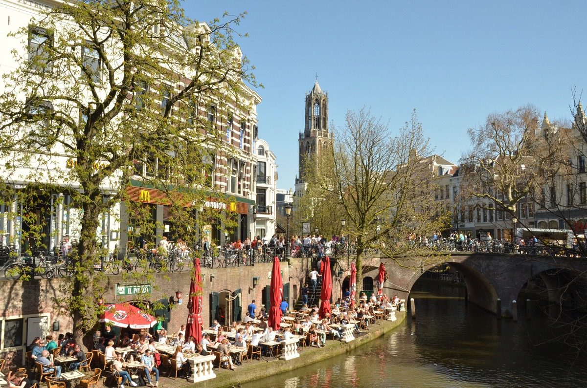 Citytrip Utrecht: borrelen aan de grachten.