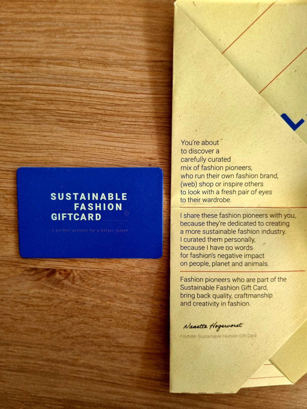 Een Sustainable Fashion Gift Card draagt bij aan een eerlijke en duurzame mode-industrie.